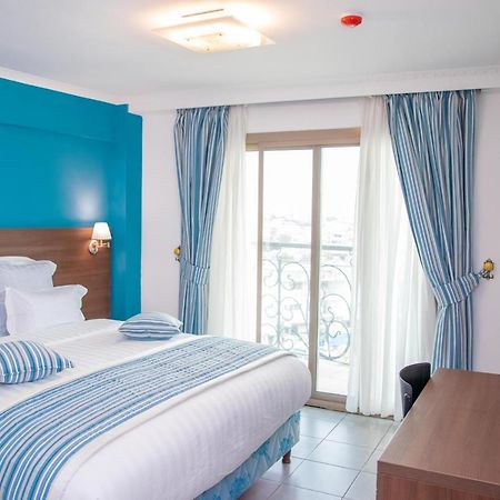Faya Hotel Douala Luaran gambar