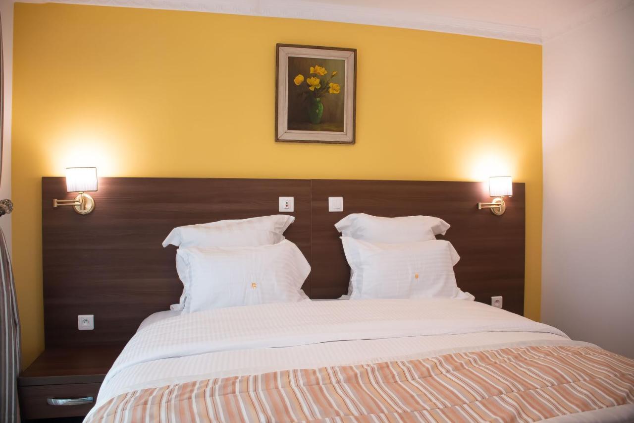 Faya Hotel Douala Luaran gambar